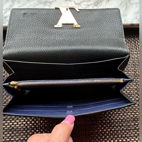 Louis Vuitton BLUE Capucines Wallet - Picture 15 of 16